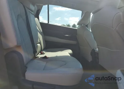 2024 Toyota Grand Highlander Xle from USA, damaged, VIN 5TDACAB53RS010722